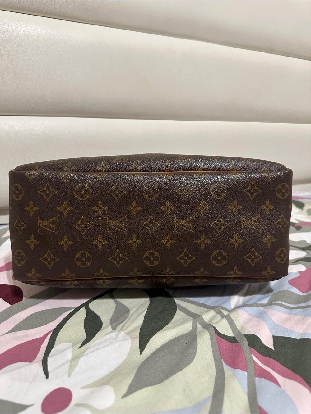 Louis Vuitton Deauville - Picture 6 of 14
